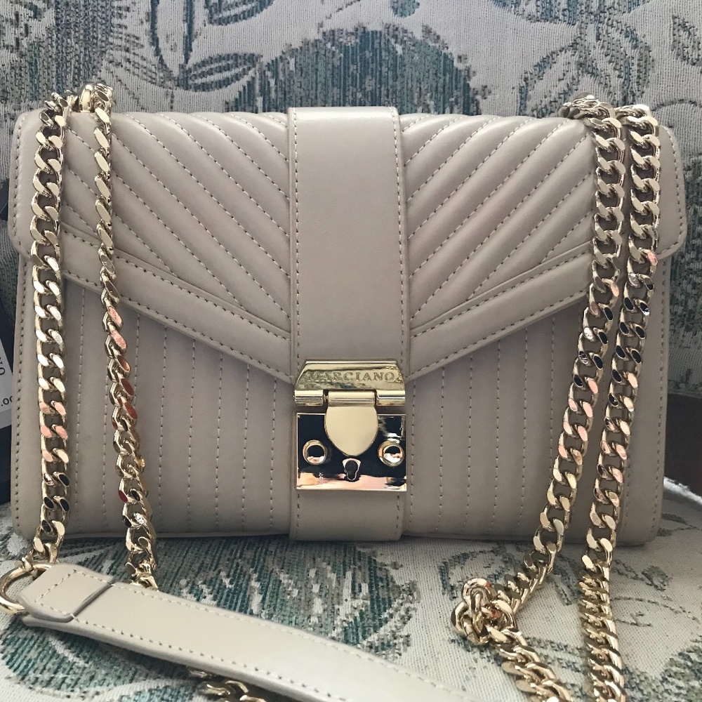 Marciano Nude Leather Quilted Bag - Gold Hardware - Picture 3 of 7